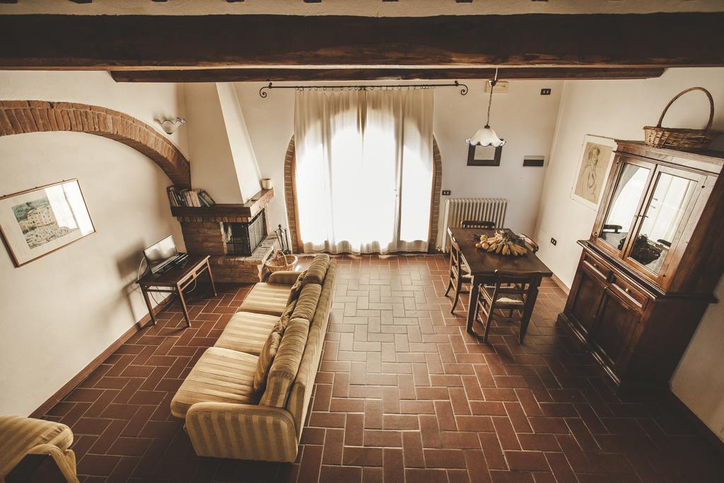 Agriturismo Zampugna Montefollonico Εξωτερικό φωτογραφία